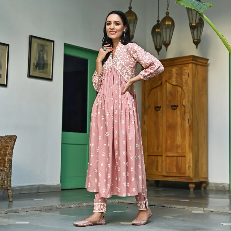 Blush Pink Floral Jaal V Neck Kurta Pant Co-ord Set