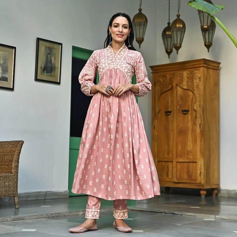 Blush Pink Floral Jaal V Neck Kurta Pant Co-ord Set