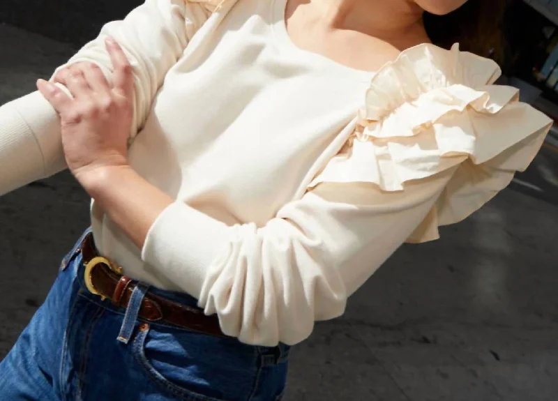 Esther Ruffle Shoulder Sweatshirt In White Chocolate