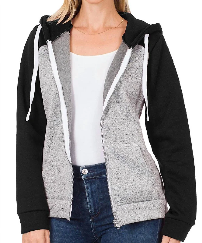 Raglan Sleeved Hoodie In Black